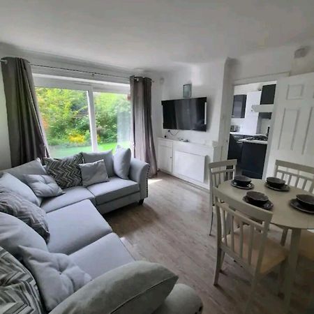 Lovely 2-Bed Apartment In Knowle Solihull Exteriör bild