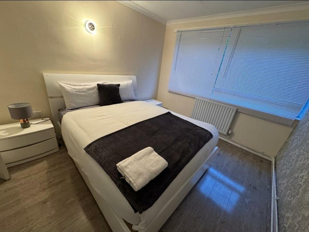 Lovely 2-Bed Apartment In Knowle Solihull Exteriör bild